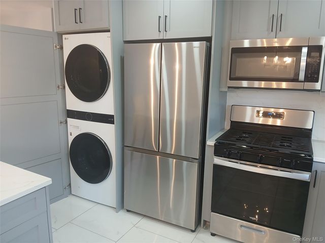 807 Iris Place, West Hempstead, NY 11552