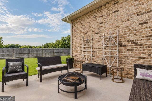 315 Brown Thrasher Lane, Kathleen, GA 31047