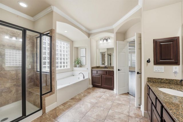 15718 Starcreek Lane, Houston, TX 77044