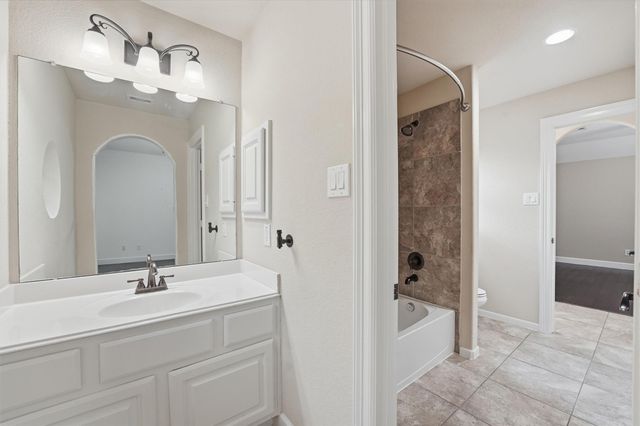 15718 Starcreek Lane, Houston, TX 77044