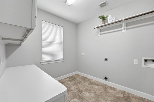 15718 Starcreek Lane, Houston, TX 77044