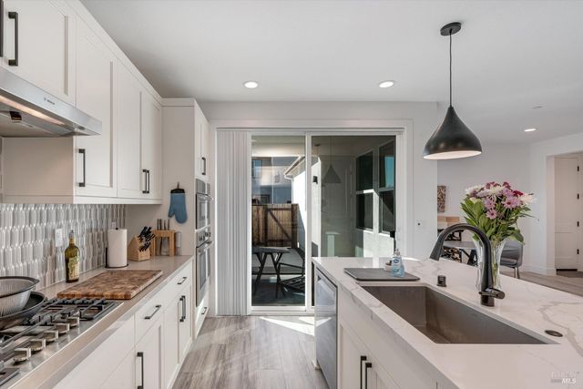 303 Flagship Dr, Napa, CA 94558