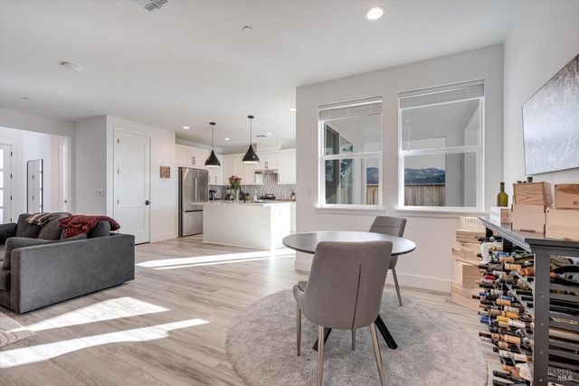 303 Flagship Dr, Napa, CA 94558