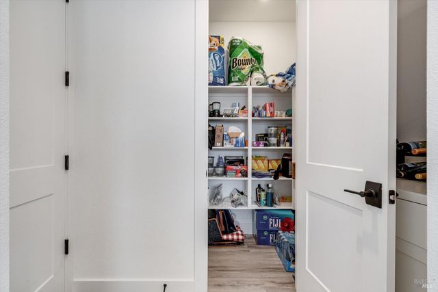 303 Flagship Dr, Napa, CA 94558