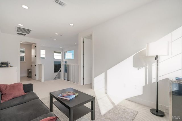 303 Flagship Dr, Napa, CA 94558