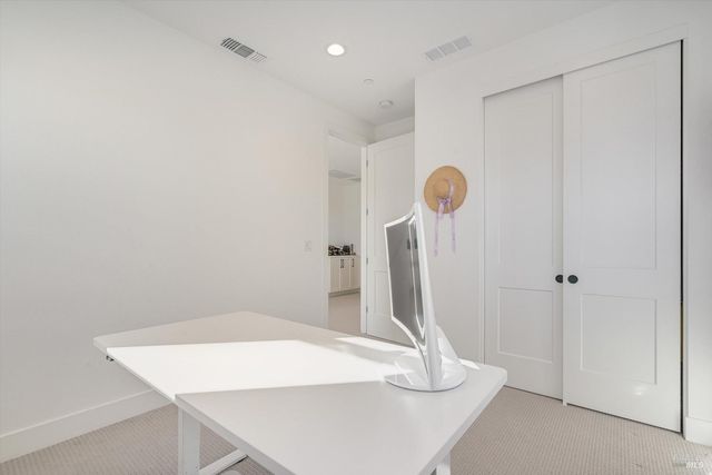 303 Flagship Dr, Napa, CA 94558