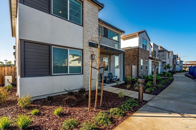 303 Flagship Dr, Napa, CA 94558