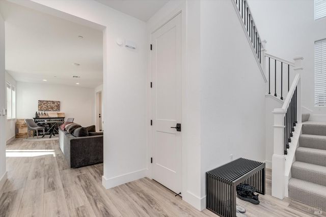 303 Flagship Dr, Napa, CA 94558