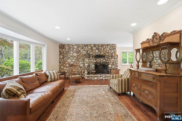 46 Wierimus Lane, Hillsdale, NJ 07642