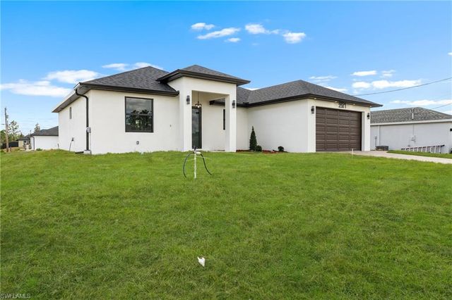 2517 24th ST W, Lehigh Acres, FL 33971