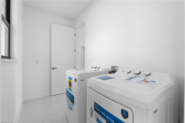 2517 24th ST W, Lehigh Acres, FL 33971