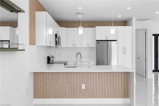 2517 24th ST W, Lehigh Acres, FL 33971