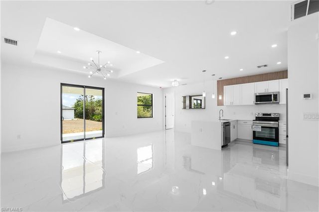 2517 24th ST W, Lehigh Acres, FL 33971