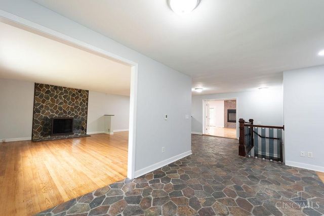 684 Smiley Avenue, Springdale, OH 45246