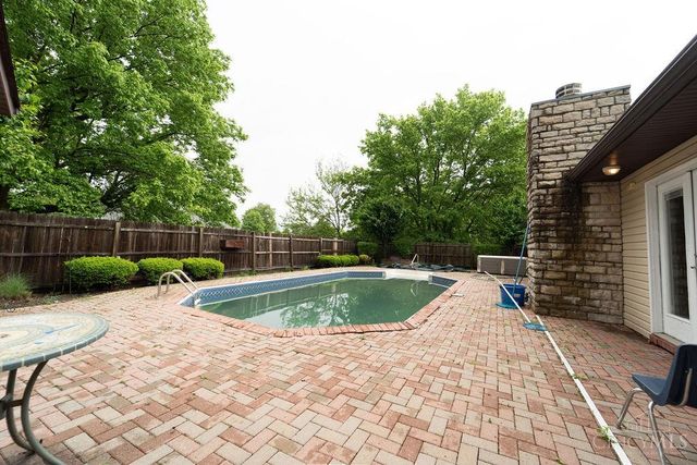 684 Smiley Avenue, Springdale, OH 45246