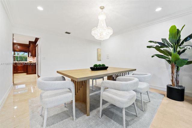 7720 SW 183rd Ter, Palmetto Bay, FL 33157