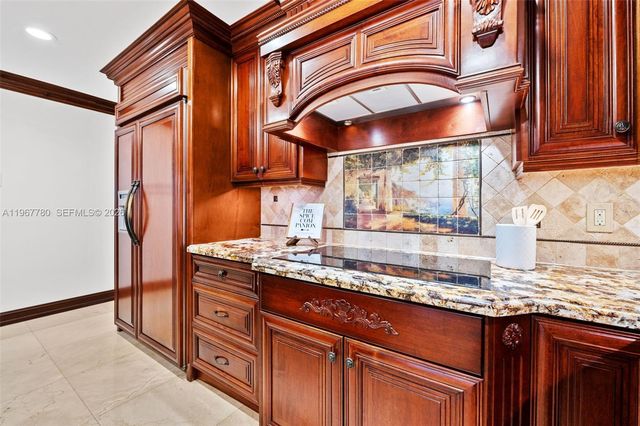 7720 SW 183rd Ter, Palmetto Bay, FL 33157