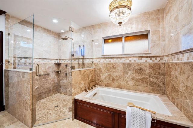 7720 SW 183rd Ter, Palmetto Bay, FL 33157