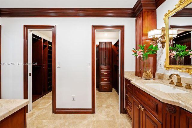 7720 SW 183rd Ter, Palmetto Bay, FL 33157