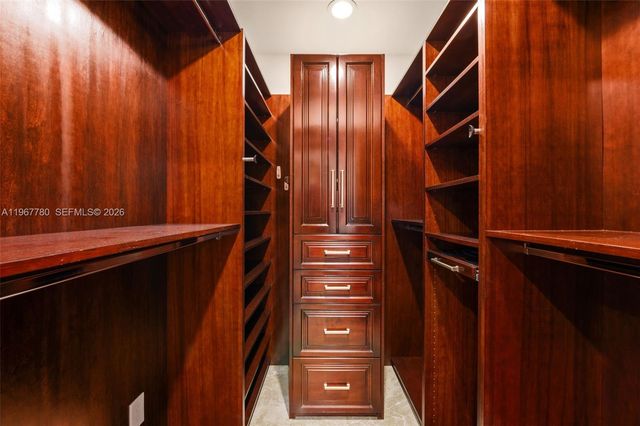 7720 SW 183rd Ter, Palmetto Bay, FL 33157