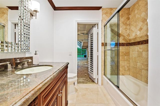 7720 SW 183rd Ter, Palmetto Bay, FL 33157