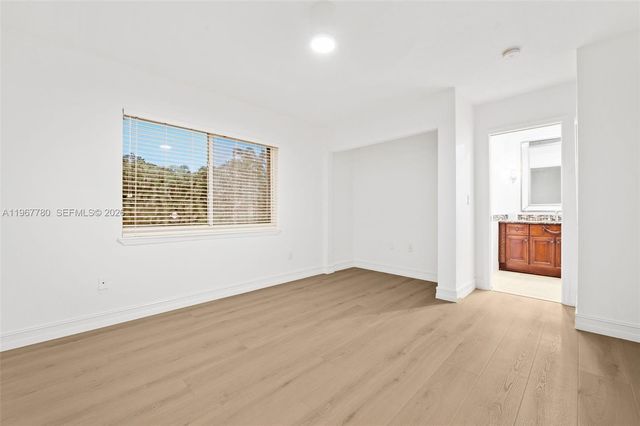 7720 SW 183rd Ter, Palmetto Bay, FL 33157