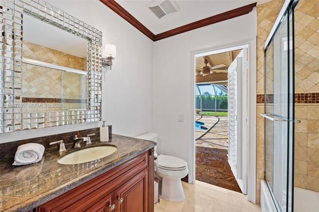 7720 SW 183rd Ter, Palmetto Bay, FL 33157