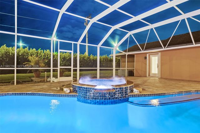 7720 SW 183rd Ter, Palmetto Bay, FL 33157