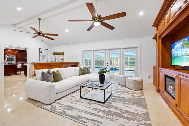 7720 SW 183rd Ter, Palmetto Bay, FL 33157