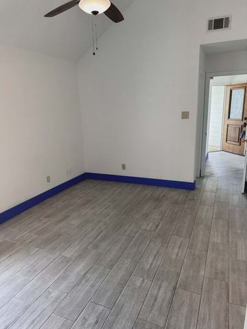 4124 Hollow Oak Drive, Dallas, TX 75287