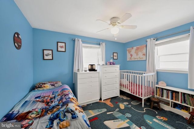 1074 STUART DR, Pottstown, PA 19464