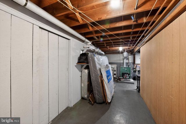 1074 STUART DR, Pottstown, PA 19464