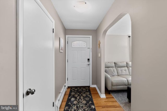 1074 STUART DR, Pottstown, PA 19464