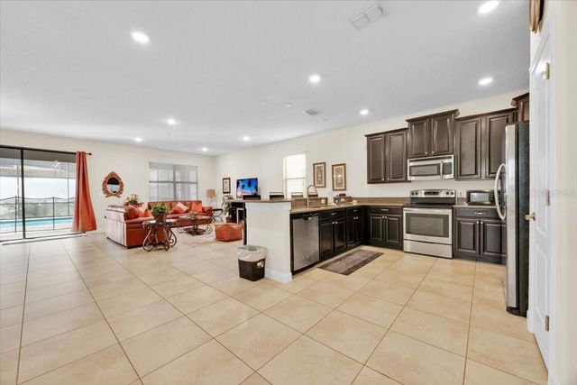 9032 SHADOW MOUNTAIN STREET, Davenport, FL 33896