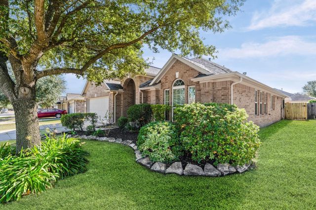 9523 Glendown Lane, Houston, TX 77070