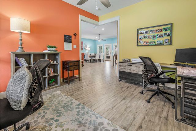 10250 Dogwood Trail, College Station, TX 77845
