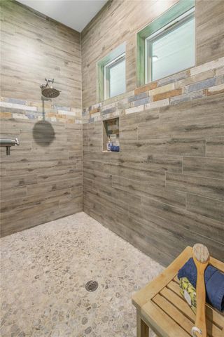 10250 Dogwood Trail, College Station, TX 77845
