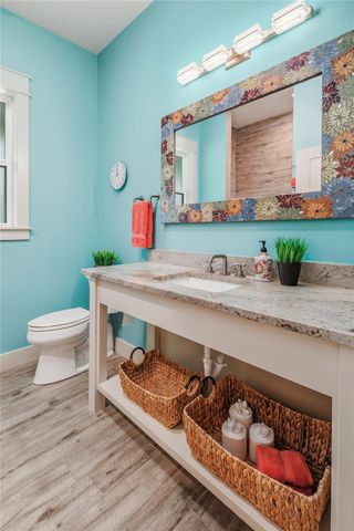 10250 Dogwood Trail, College Station, TX 77845