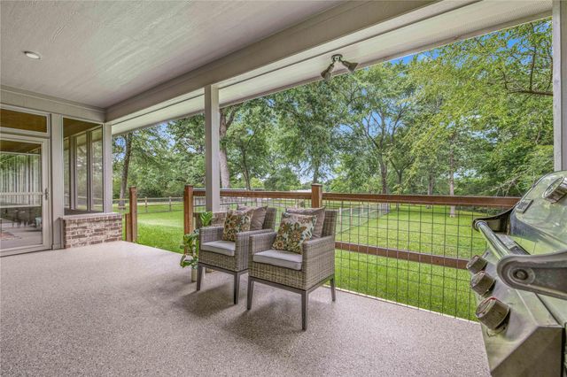 10250 Dogwood Trail, College Station, TX 77845