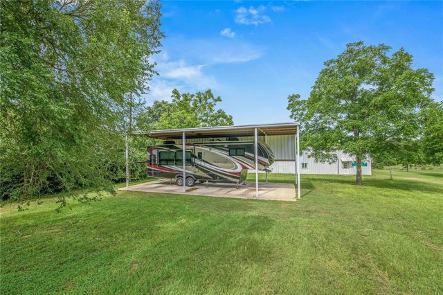 10250 Dogwood Trail, College Station, TX 77845