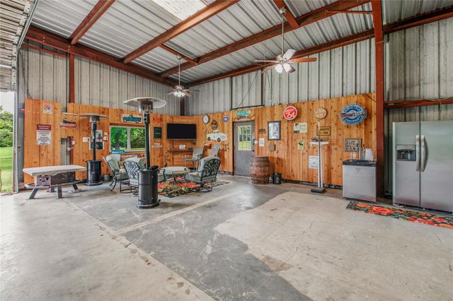 10250 Dogwood Trail, College Station, TX 77845