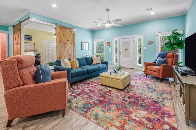 10250 Dogwood Trail, College Station, TX 77845