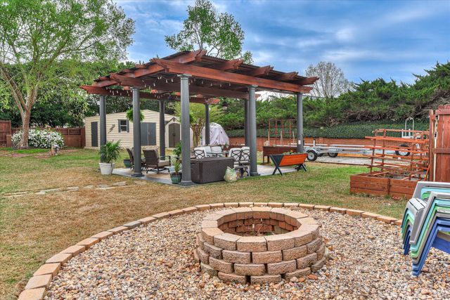 552 Waterford Drive, Evans, GA 30809