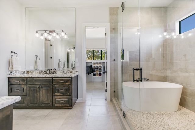 7300 Flagship Park DR, Jonestown, TX 78645