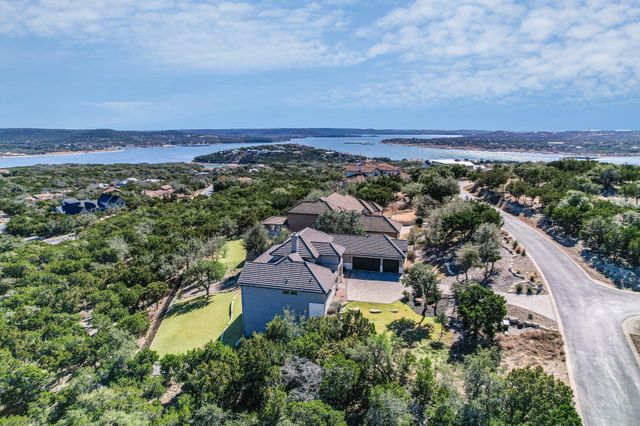 7300 Flagship Park DR, Jonestown, TX 78645