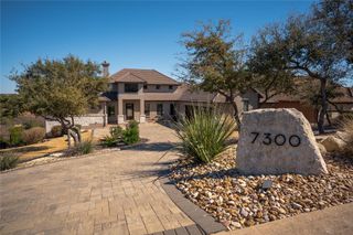 7300 Flagship Park DR, Jonestown, TX 78645