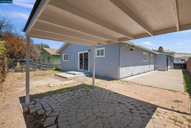 339 S 29th St, Richmond, CA 94804