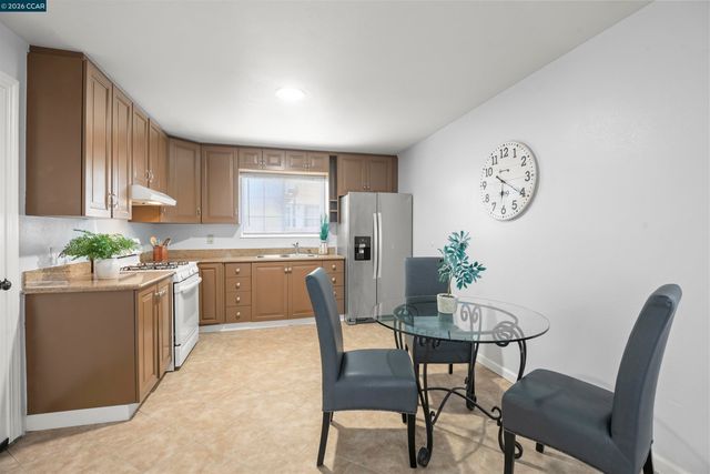 339 S 29th St, Richmond, CA 94804