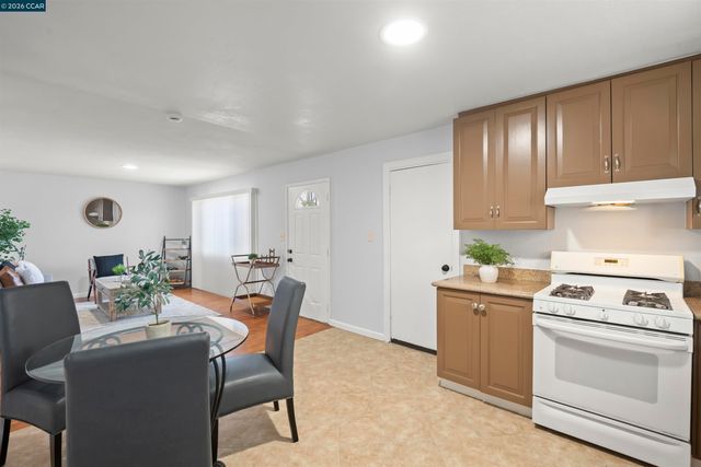 339 S 29th St, Richmond, CA 94804