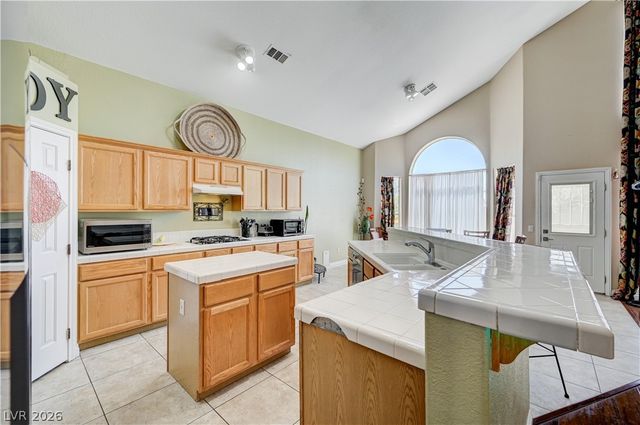 1723 Fall Pointe Court, North Las Vegas, NV 89032